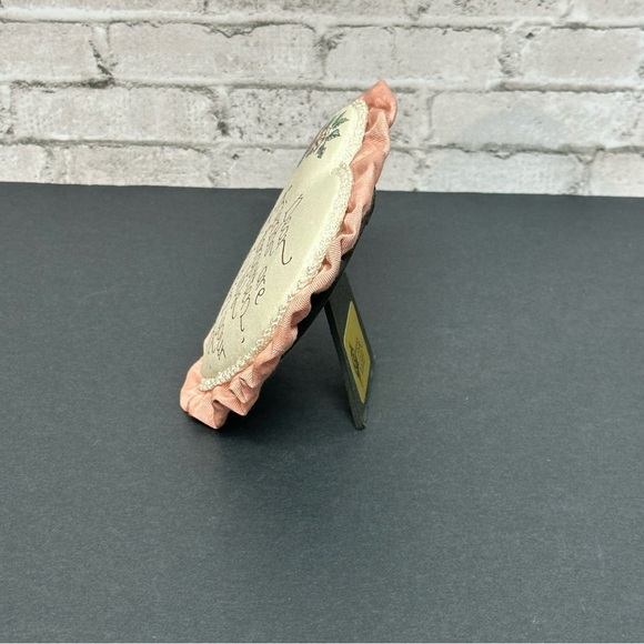 Heart Shape Friends Quote Ruffle Calligraphy Heart Decor 6 in X 6 in Vintage - Picture 6 of 12